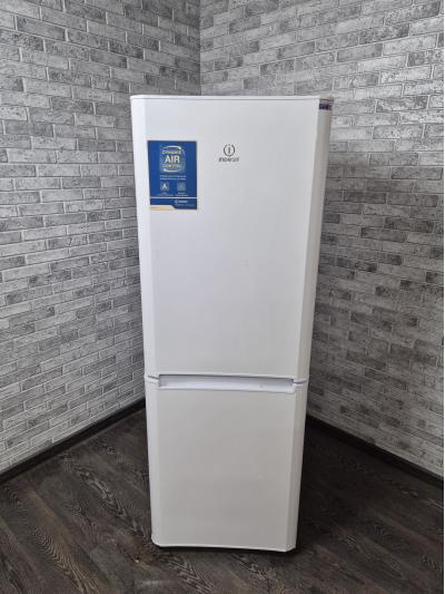 Холодильник Indesit BIA 16 NF 